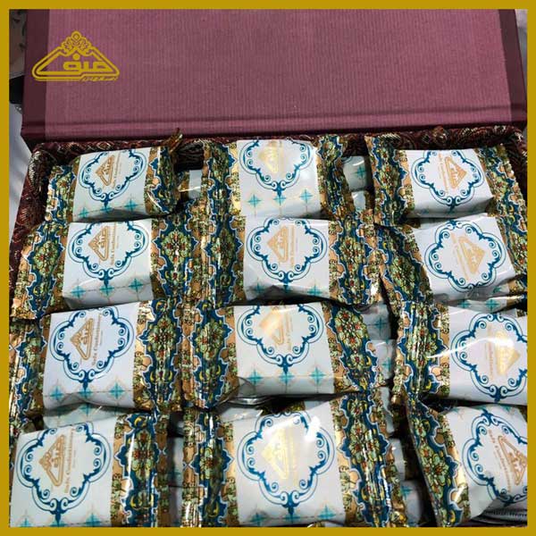 گز انگبینی 48 درصد محتوای جعبه